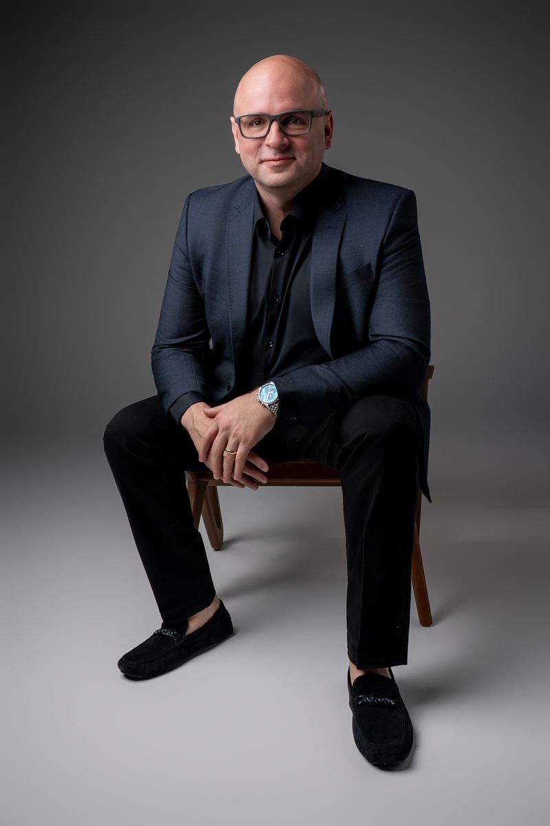 Wren Kestrel, Agent, Land & Country Properties at Alder & Row